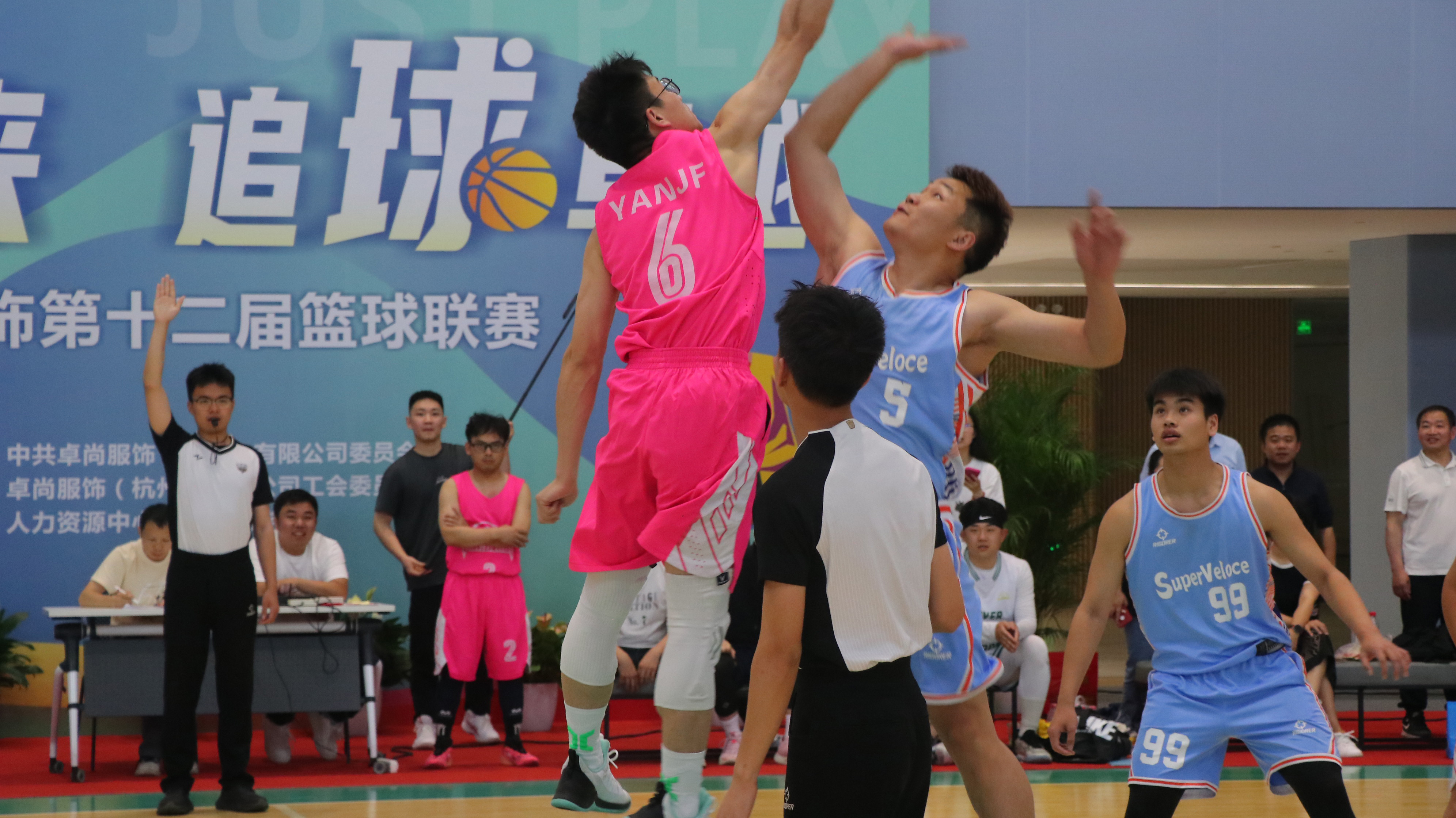 卓尚服飾丨十二載風(fēng)華正盛，尚聚青春之夢(mèng)